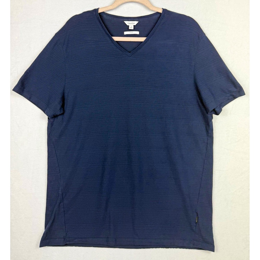 Calvin Klein Men's XL Blue Slim Fit Solid V-Neck Short Sleeve T-Shirt